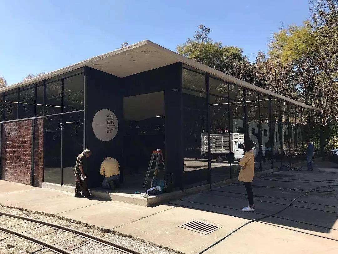 ���Ͽռ�ֲ�ﾰ����ơ��������徻